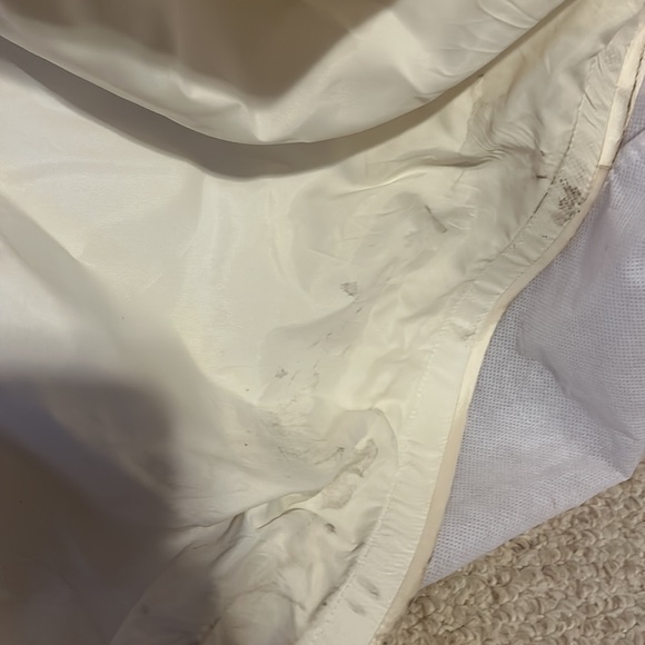 Silk Ivory Wedding Dress and accessories - Picture 16 of 16